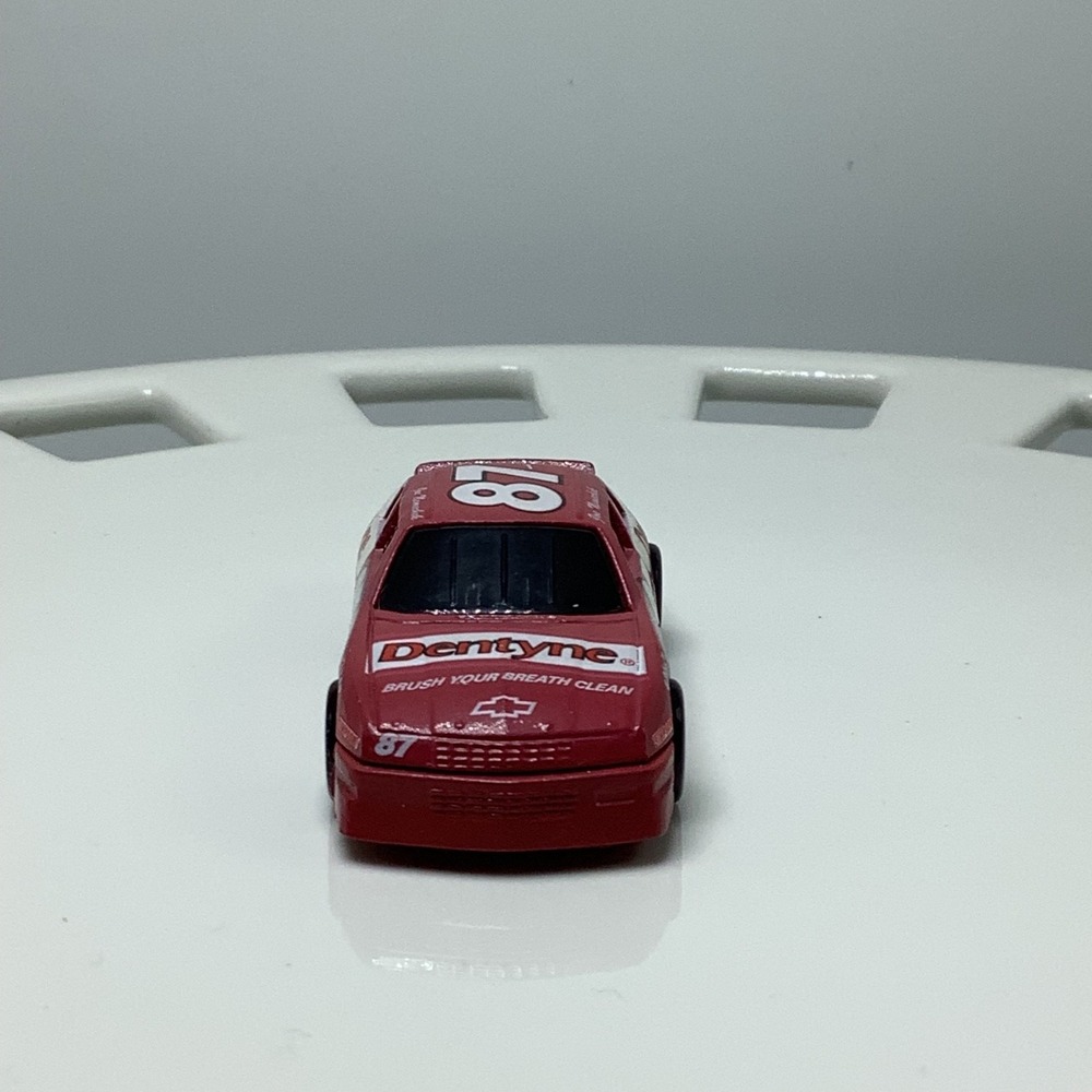 1/24 Racing Champions 1991 ‎ #87 Joe Nemechek Dentyne Chevy Lumina - LOOSE - Picture 3 of 7